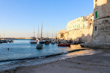 Private tour Giovinazzo, interesting combination of defence from the sea and beauty