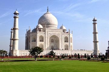 One Day In The Shadow Of Tajmahal