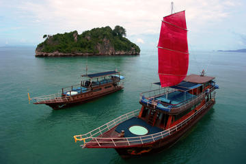 Classic Thai Yachts Sunset Boutique Cruise to Ang Thong Park