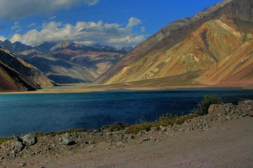 Private Tour: Cajón del Maipo with Lunch and Wine from Santiago