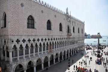 Afternoon in Venice & gondola ride