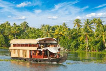Private Full-Day Kerala Backwaters Houseboat Tour With Lunch From Kochi