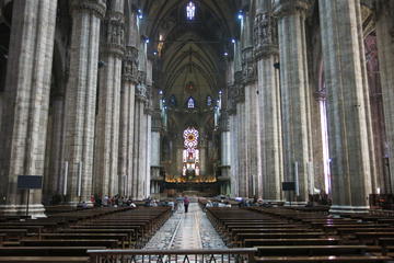 Milan Super Saver: Skip-the-line Duomo and Rooftop Tour