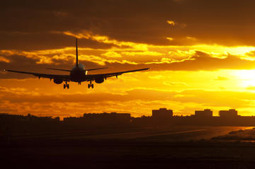 Club Mobay Layover Lounge Access and Round-Trip Private Airport Transfer