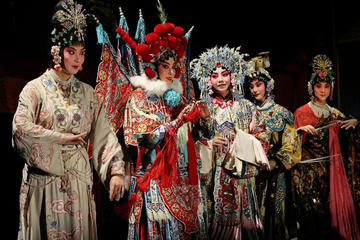 Beijing Opera Night Tour with Private Transfer and Optional Seats
