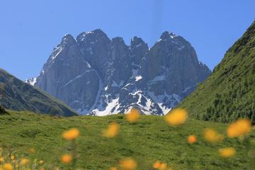 Kazbegi and Trekking from Juta