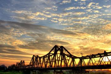 Ha Noi By Night: Street Food Tour and Explore Ha Noi By Night By Motobike