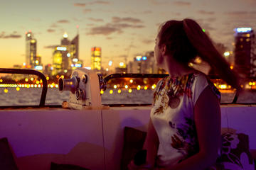 1.5-Hour Evening Swan River Cruise With Cheese & Wine in Perth