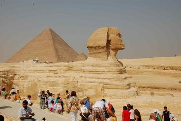 Private Cairo, Giza Pyramids and Sphinx Tour by Bus from Sharm El-Sheikh