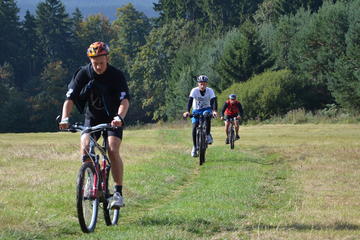 Mountain Biking from Prague: Day Trip Around the River Sazava
