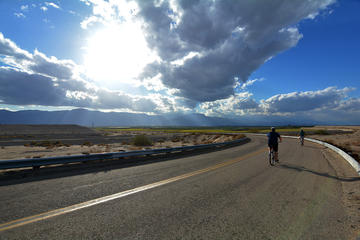 Day Trip Earthquake Canyon Express Downhill Bike Adventure near Palm Desert, California 