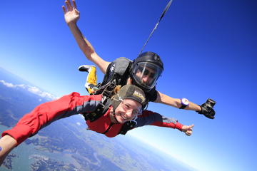 9000ft Skydive - 20 Seconds of free fall