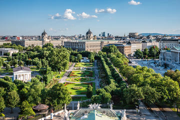 Imperial Grand Tour: Vienna City and Wienerwald