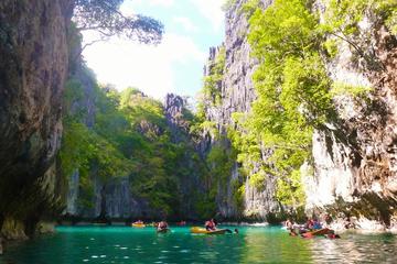 Shared El Nido Island Hopping Tour Including Picnic Lunch