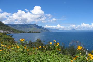 Private Tour: Karo Highlands and Lake Toba from Medan