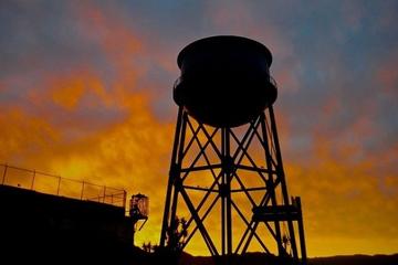 2-Day Napa-Sonoma Wine Tour With Alcatraz Night Tour and Aquarium of The Bay