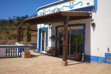 Private Algarve Wine Tour of Two Farms