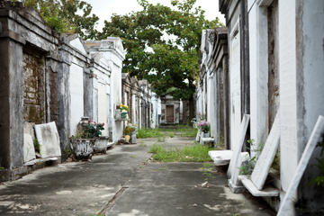 St. Louis Cemetery Number 1 Tour