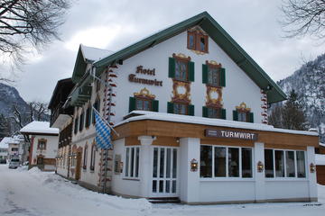 5-Night in Oberammergau including Cable car ride to the Laber Mountain during Christmas or New Year
