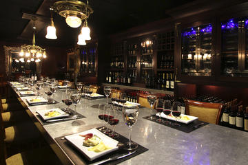 Buenos Aires by Night Private City Tour with Wine Tasting and Dinner Tango Show