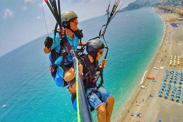 Tandem Paragliding in Taormina