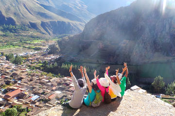 Full Day Tour: Sacred Valley, Chinchero Textile Center, Maras, Moray and Ollantaytambo from Cusco