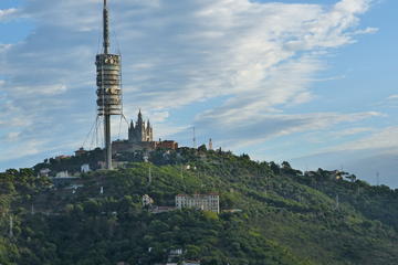 Hiking on the top of Barcelona Tibidabo