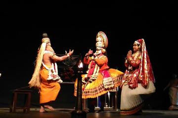 Cochin Evening Kathakali Classical Dance Tour with Dinner
