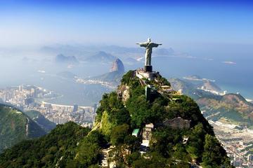 Small-Group Classic Rio Tour Including Christ the Redeemer, Sugar Loaf Mountain, and Santa Teresa Art District