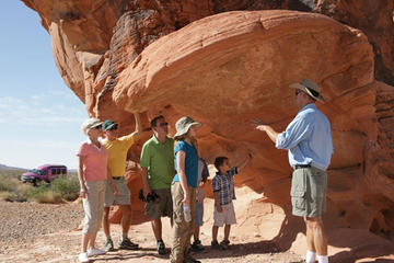 Valley of Fire Luxury Tour Trekker Excursion
