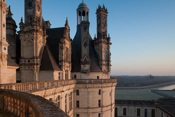 VIP Private day tour to the Loire Valley - Castles, Wines & Michelin restaurant