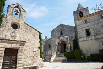 Orange, Les Baux de Provence and Arles Small Group Day Trip