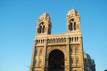 Shore excursion : Small-Group Marseille Walking Tour including a Glass of Wine
