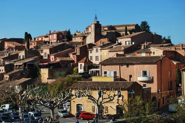 Small Group Day Trip to Luberon Villages including Lavender Museum Visit from Arles