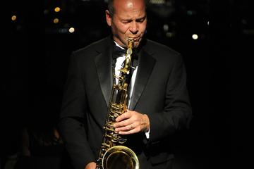 Sunday Lunch Jazz Cruise in River Thames