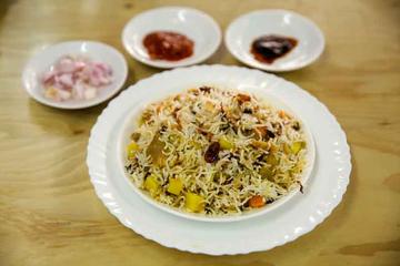 Discover the flavours and intricacies of Kerala food for lunch