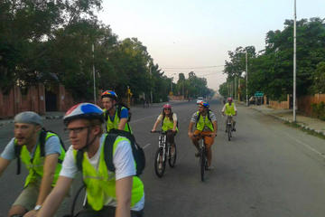 Pedal to Heritage: Morning Bicycle Tour of Jaipur