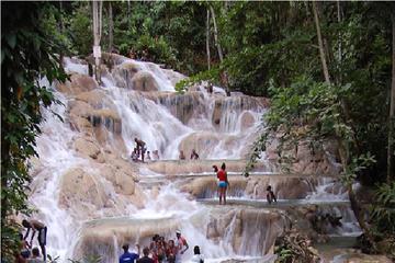 Ocho Rios Highlights and Dunn's River Falls from Runaway Bay