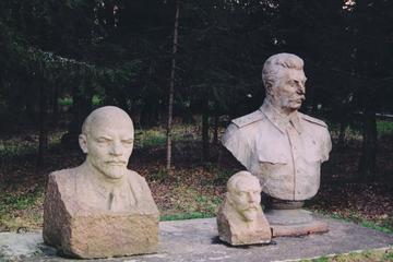 Private Grutas Park Tour: The Park of Soviet Sculptures from Vilnius