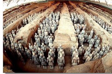 One Day Small-Group Coach Tour of Terracotta Warriors With Lunch