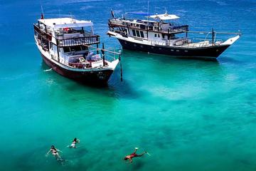Full-Day Mussandam Cruise with Lunch Dibba