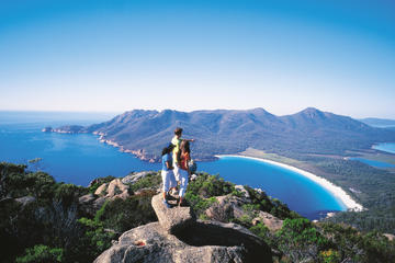 Full-Day Tour to Wineglass Bay from Hobart