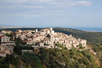 Full Day Tour of French Riviera Perched Villages and Wine Tasting from St Jeannet