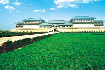 One Day Private Tour of Qian Mausoleum and Han Yang Ling Mausoleum