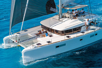 Full day Catamaran Cruises from San Jose to Quepos Manuel Antonio