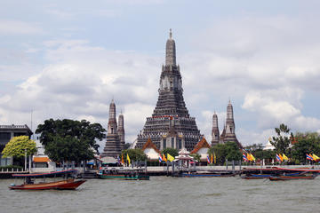 Half-Day Guided Bangkok Sightseeing Tour by Public Transport