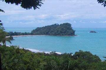Small-Group Tour: Manuel Antonio National Park from San Jose