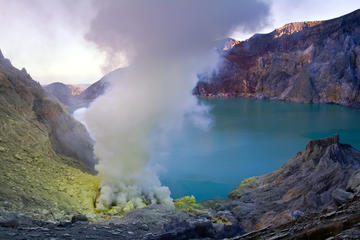 2-Day Private Bali Tour: Kawah Ijen Adventure from Denpasar