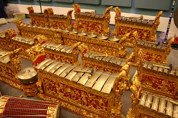 Learning Balinese Gamelan Tour