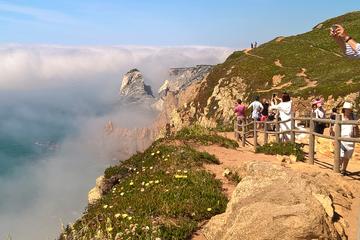 Sintra Royal Palaces Small Group Tour with the End of the World point in Cascais